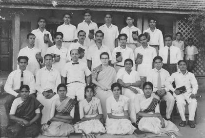 Students and staff in the early years of the college (7)