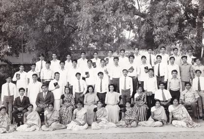 Students and staff in the early years of the college (10)