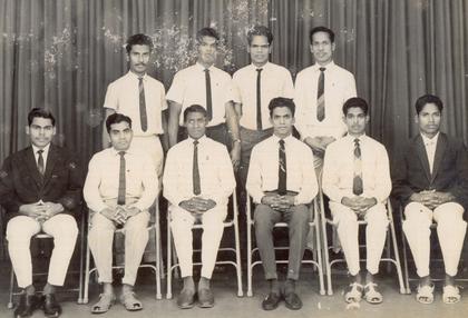 Students and staff in the early years of the college (13)